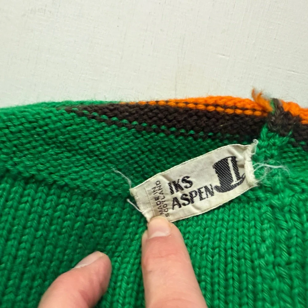VINTAGE IKS ASPEN Knit Beanie POM Hat- Made In Scotland Nordic Retro Colorful